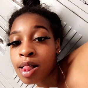 Meet your Posher, Kamyah